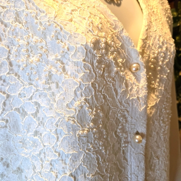 White Pearl & Lace Lisa Ashley Long Sleeve Blouse Size Medium - Picture 5 of 16
